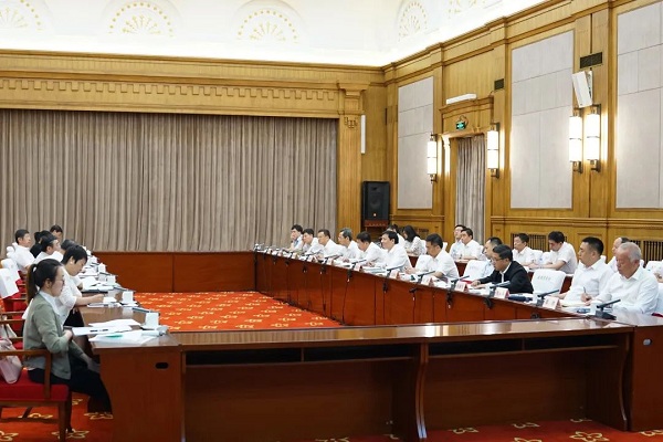 全國(guó)人大調(diào)研組到黑龍江省開展專題調(diào)研