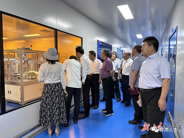 感受新發(fā)展 激發(fā)新動能 共繪新圖景