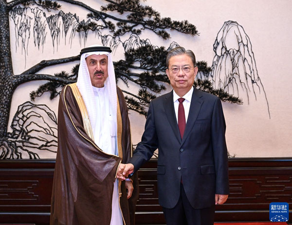 趙樂際同阿聯(lián)酋聯(lián)邦國(guó)民議會(huì)議長(zhǎng)薩格爾舉行會(huì)談