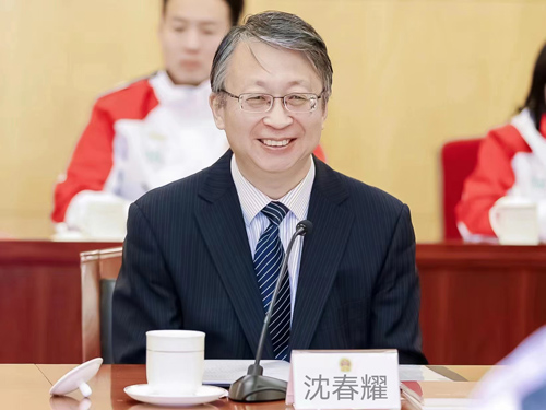  沈春耀主任會(huì)見(jiàn)各界港澳青年代表交流團(tuán)一行