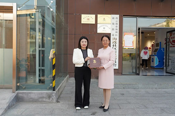  全國(guó)人大代表李肖娜：“小法槌”背后的鄰里故事