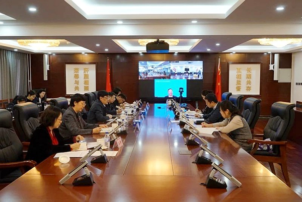  農(nóng)工黨中央召開(kāi)專家座談會(huì) 何維出席并講話
