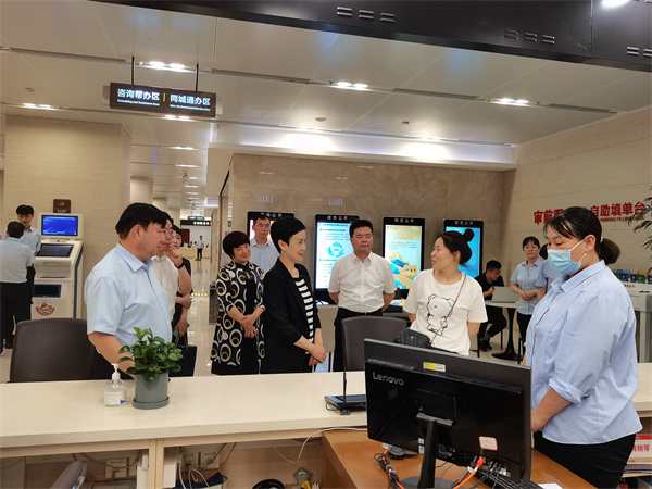  深入踐行全過(guò)程人民民主推動(dòng)營(yíng)商環(huán)境監(jiān)督走深走實(shí)