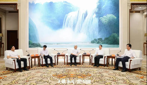 丁仲禮會見貴州省委書記徐麟、省長李炳軍